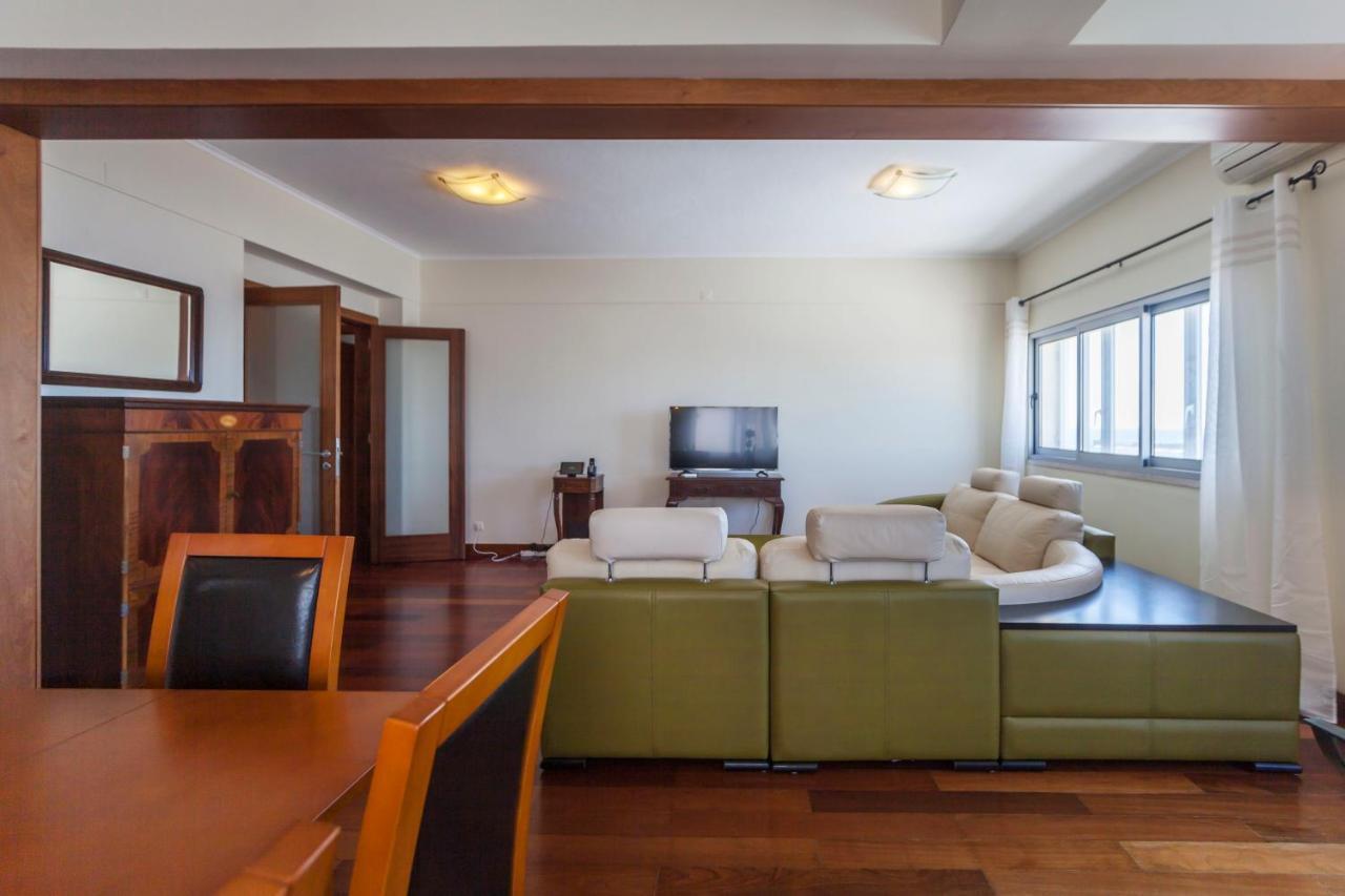 Deluxe Marina Apartment Ponta Delgada  Luaran gambar