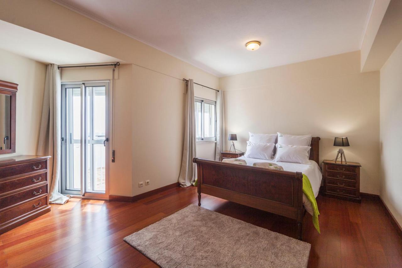 Deluxe Marina Apartment Ponta Delgada  Luaran gambar